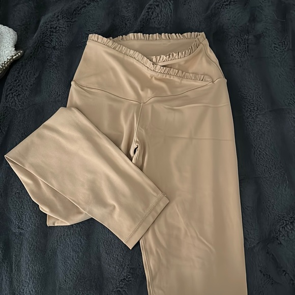 aerie Pants - Aerie leggings, Size M, Worn once, Great condition